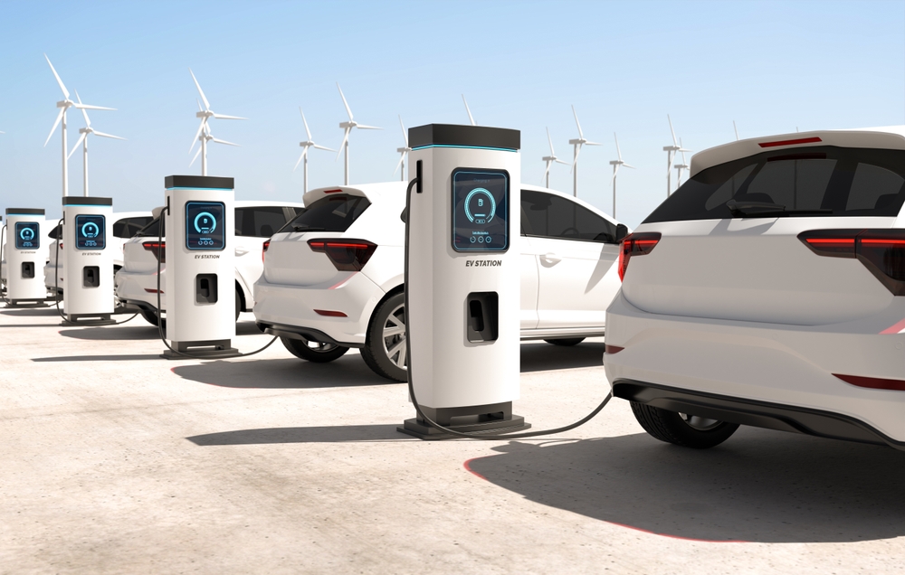 Voitures en cours de chargement sur des borne électrique